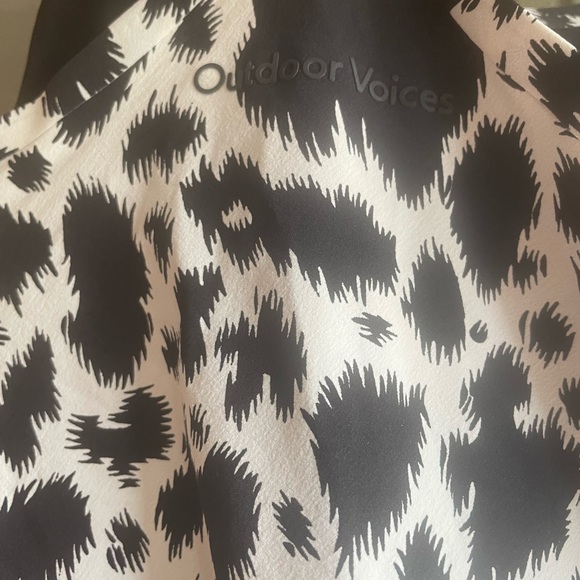 NWT Outdoor Voices- Med Dalmatian Exercise Dress - Picture 4 of 4